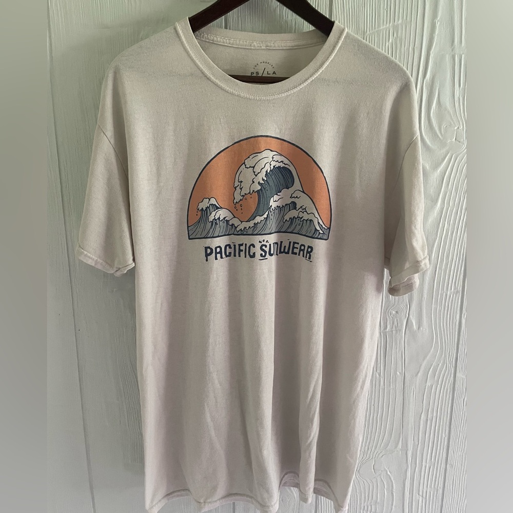 Pacific Sunwear Mens Off-white Tee Size Medium